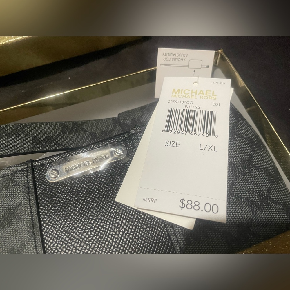 Michael Kors Gray and Black Belt Bag woman size L/XL - Picture 8 of 8